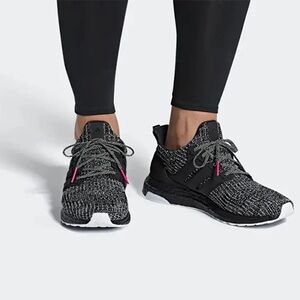 Adidas Ultra Boost - “Breast Cancer Awareness”
